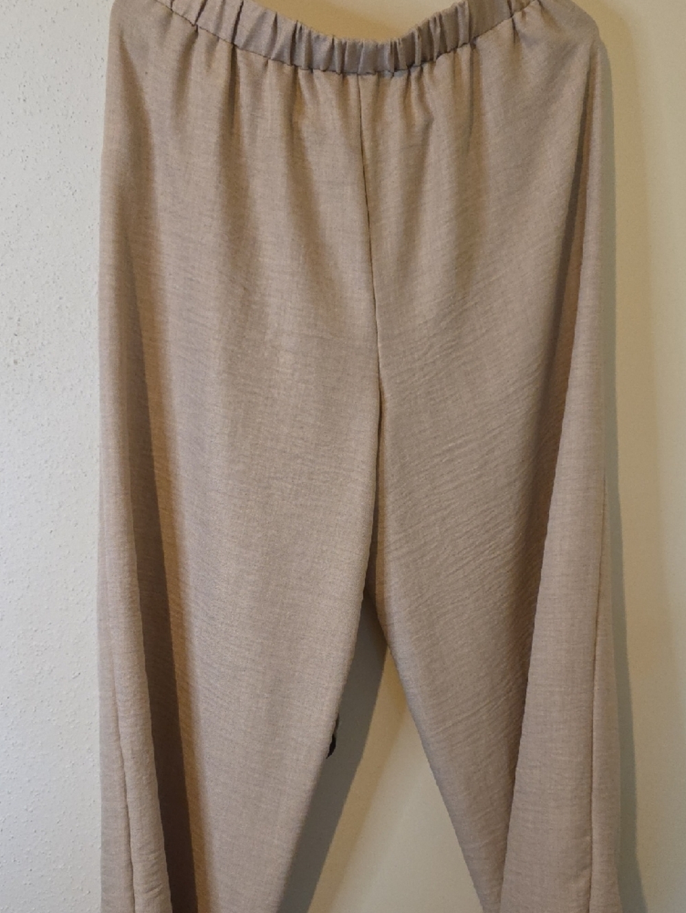 Sleeveless Beige Wide-Leg Pant Set - Picture 3 of 6